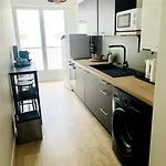 Cocon Lumineux Centre, Gare 10min, Wifi , 4p