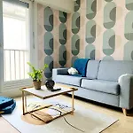Cocon Lumineux Centre, Gare 10min, Wifi , 4p *