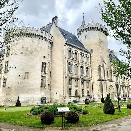 Cocon Lumineux Centre, Gare 10min, Wifi , 4p شقة أنغوليم