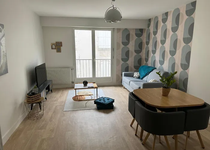 Apartment Cocon Lumineux Centre, Gare 10min, Wifi , 4p Angouleme