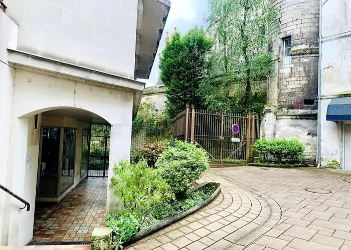 Cocon Lumineux Centre, Gare 10min, Wifi , 4p Apartment *